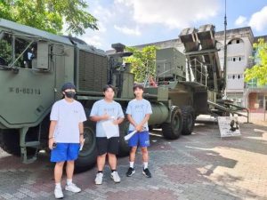 左營高中「空軍週」 愛國者飛彈、35快砲進校園 師生大開眼界