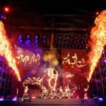 從火舞到AI音樂劇　嘉大藝術節跨域展演點燃校園藝術能量