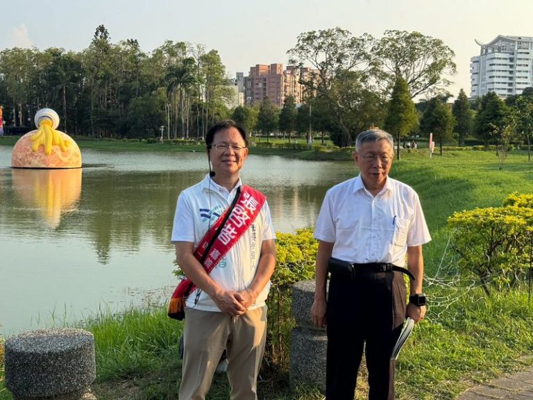柯文哲嘉義市輔選 籲兩候選人直接辯論 張啓楷喊話媒體促成正面交鋒