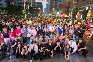 桃園新青年歡樂慶中秋萬人同歡