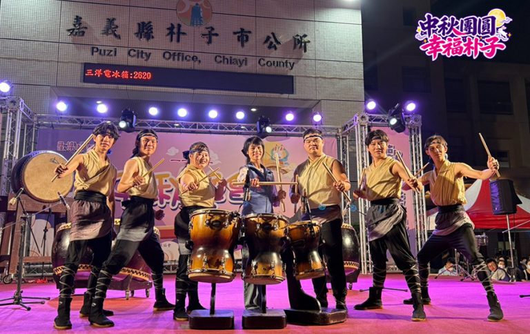 樸城慶團圓中秋晚會人潮爆滿