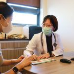 流感重症1,224例、234人死亡！開學季撞上流感升溫 嘉基籲10月1日搶先築防線