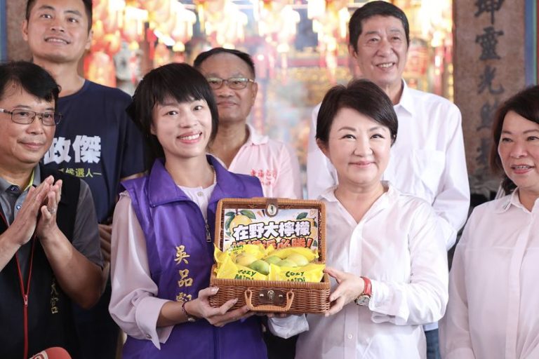 盧秀燕、黃敏惠赴嘉義助選吳品叡