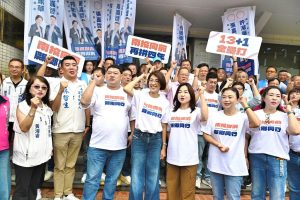 南投縣長許淑華爭取連任完成登記