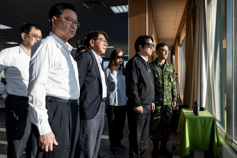 賴清德視導三軍聯合精準飛彈射擊