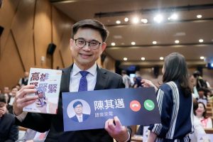 賴瑞隆分享陳其邁新書讀後心得 矢志要把高雄「續集」寫得更精彩