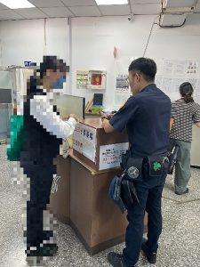 鑰匙忘拔 民權警眼尖顧車