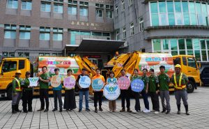 嘉縣推多元預防失智課程　垃圾車化身移動衛教大使