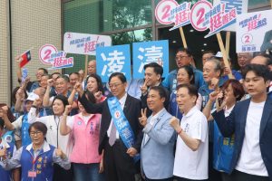 桃市長選舉 張善政抽中②號