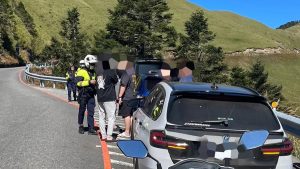 合歡山地區實施高乘載管制與違停嚴查