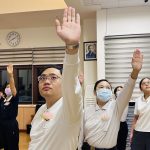 原想湊人數 年輕志工陳廷任轉身全心入經藏