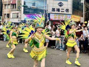 【幽湖閒話】轟動的「老鷹嘉年華」∕李伯元