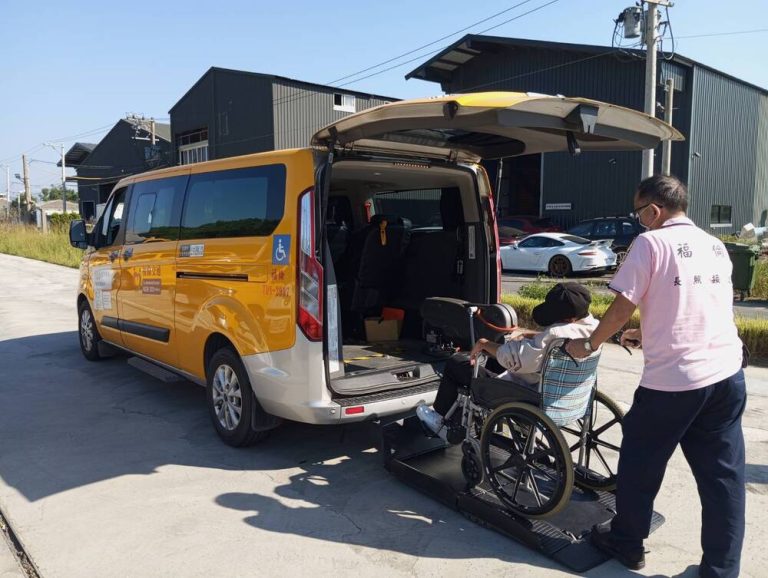 基市復康巴士 導入轉介通用計程車機制
