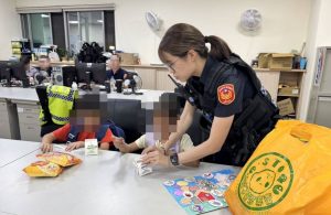 姐弟放學滯留校園 大雅警暖心助返家
