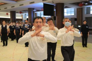 一念初心入經藏 鏡頭留住人間情