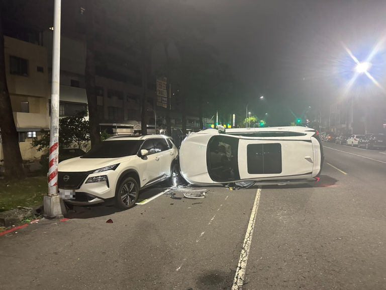 三民區明誠一路近大裕路口交通事故