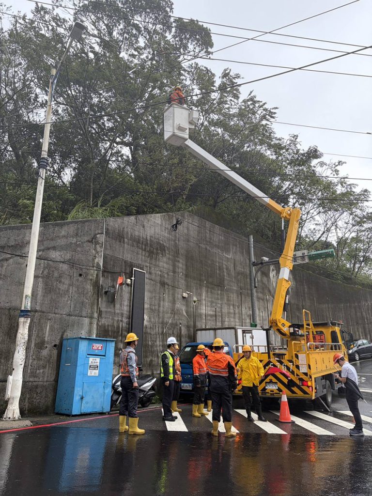 台電基隆區營業處積極搶修 已復電75%