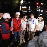 謝國樑率隊夜勘愛四路防大潮整備