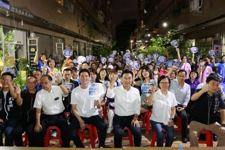 江啟臣南屯問政說明會 針對提高生育率提出多項育兒政策