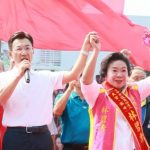 母雞帶小雞 江啟臣為市議員站台