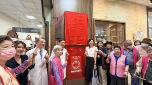 長者巧手繪港都記憶 基醫攜6家日照單位展出