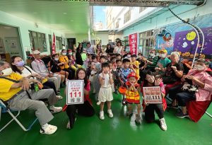 爺奶變身萌系主角　華山攜手幼兒園傳遞跨世代溫情