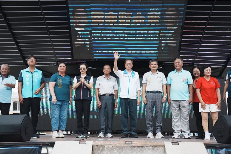 蔡壁如枋寮站台力挺蘇清泉 屏南建設、醫療、農業成焦點