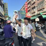 陳亭妃偕議員走訪市場盼轉型延續人情味