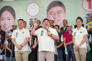 蔡易餘六腳聯合競總成立 湧人潮