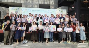 高市第45屆科學園遊會科工館登場 90校齊聚玩科學、說雙語