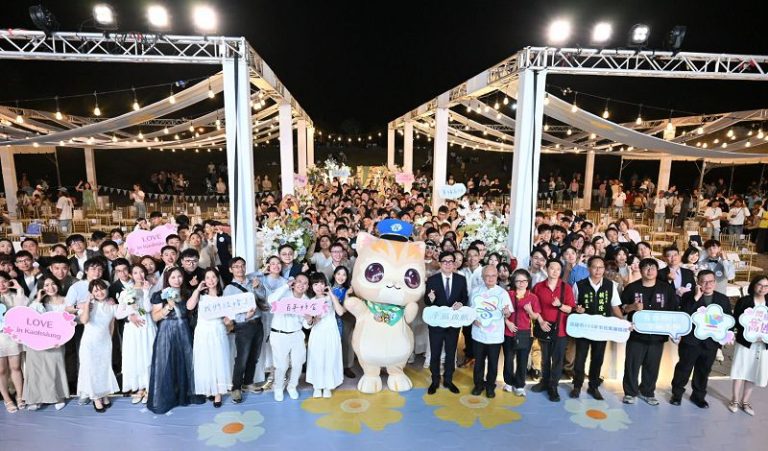 高流海風廣場浪漫見證！115年高雄市民集團婚禮「幸福啟航」
