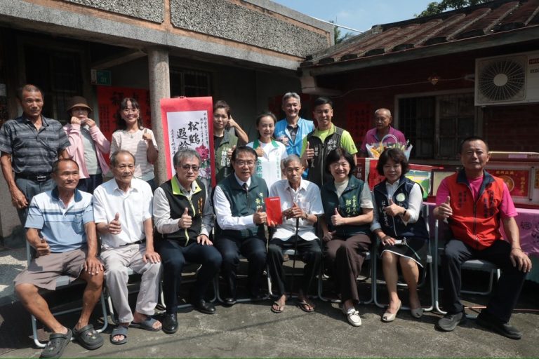 重陽前夕 黃偉哲訪百歲人瑞