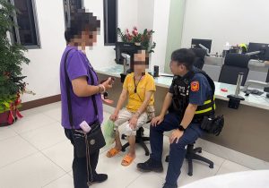 8旬失智嬤迷途 豐警民暖心助團圓
